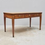 1437 8402 WRITING DESK